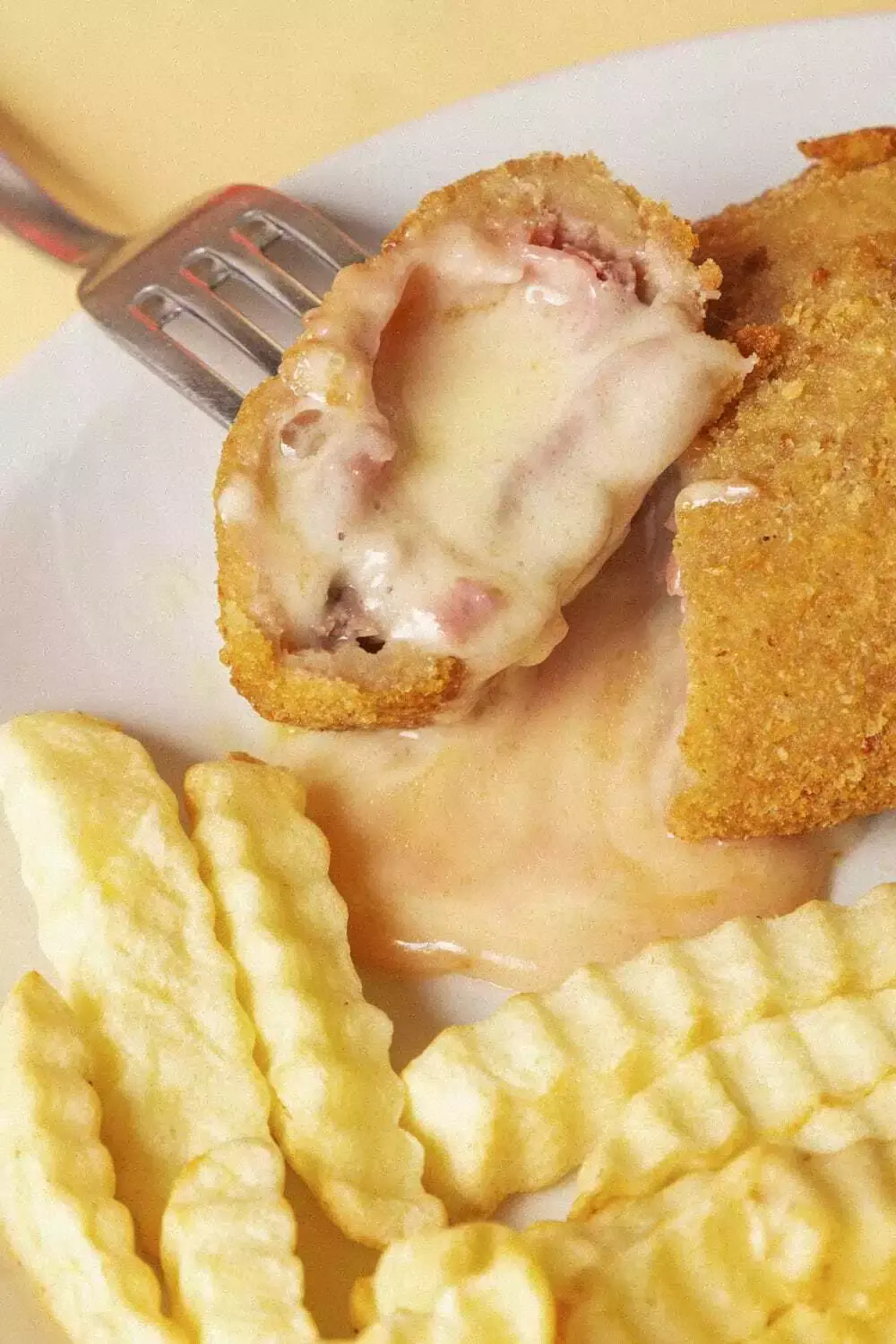 Milanesas de Pollo Rellena Jamón y Queso AVENA (Kg)