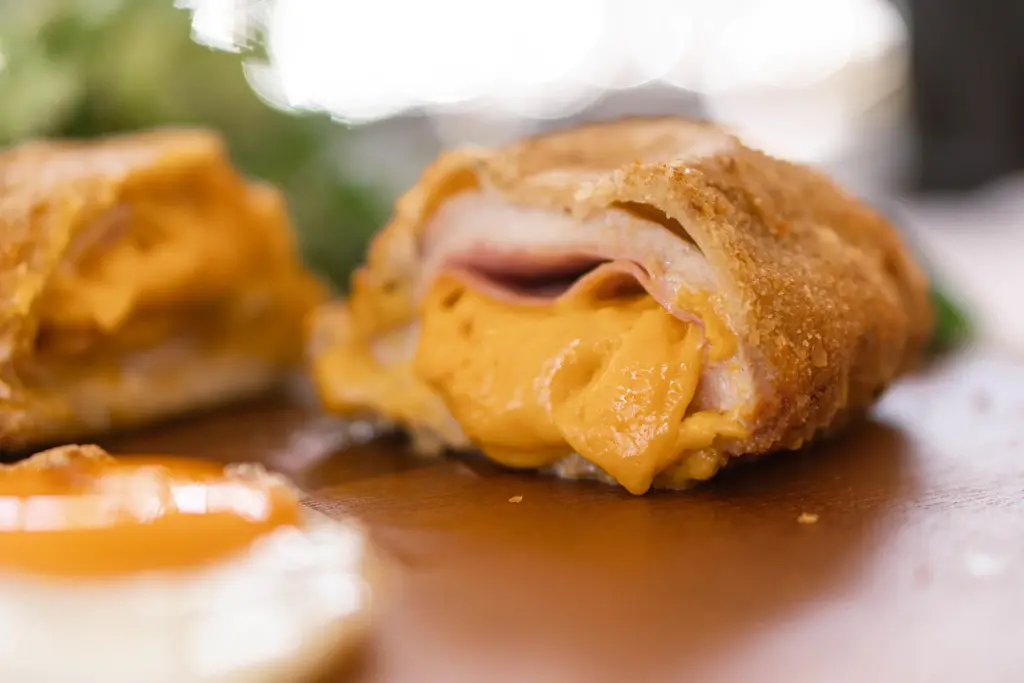 Milanesas de Pollo Rellena Cheddar y Panceta (Kg)